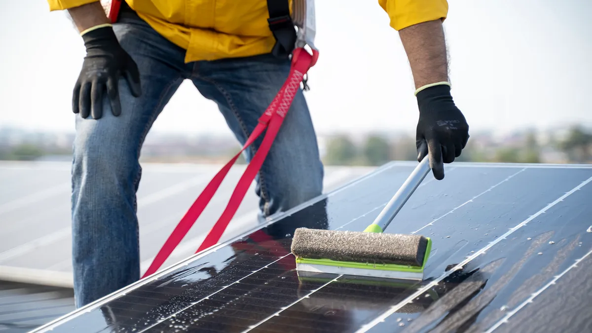 rooftop solar panel cleaning norco